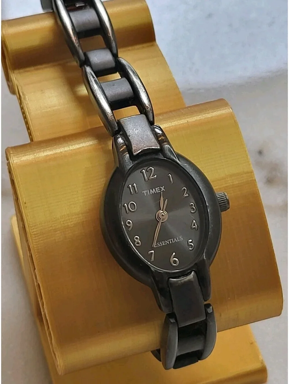 Vtg Timex Womens Watch 20mm Black Case With Black Dial & Band Working Clean